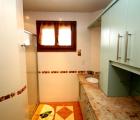 Image - Salle d'eau avec espace douche