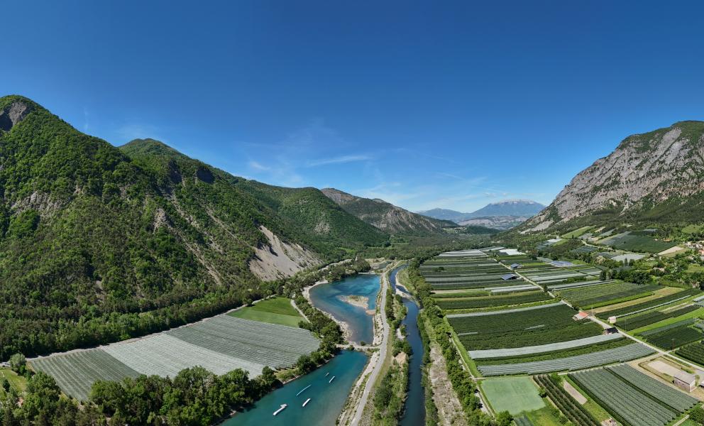base de loisirs des 3 lacs au bord de la Durance 