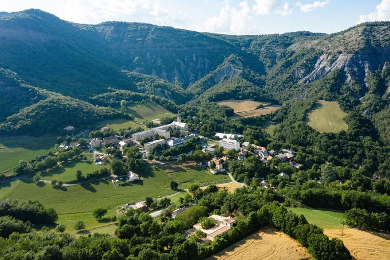 Village de Saint-Etienne-le-Laus - Village de Saint-Etienne-le-Laus