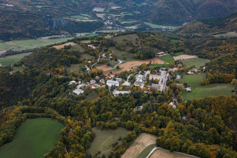Village de Saint-Etienne-le-Laus - Village de Saint-Etienne-le-Laus