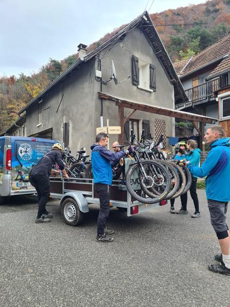 Navette Enduro - Mountain Evasion ROUSSET-SERRE-PONCON - Navette Enduro - Mountain Evasion ROUSSET-SERRE-PONCON