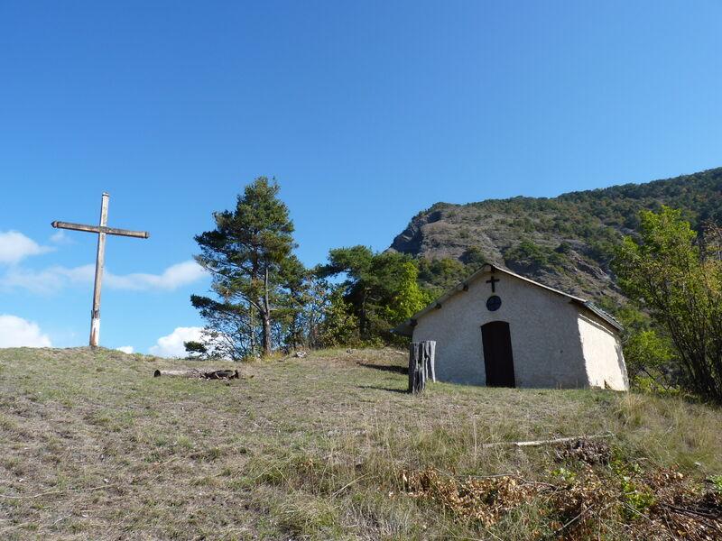 Image - Chapelle Saint Sixte par le sentier botanique
