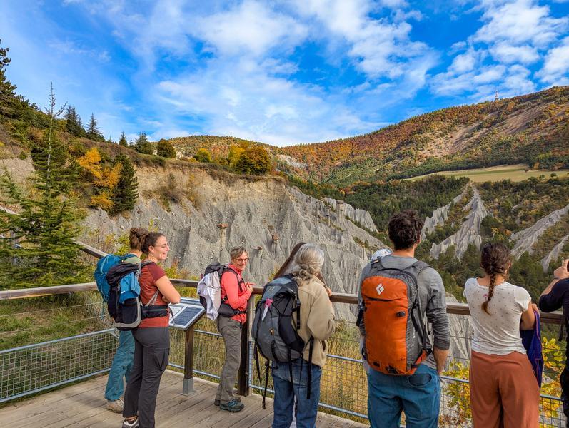 L'amour du risque ! Journée de la résilience ( Les demoiselles coiffées de Théus )_Théus