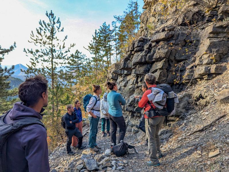L'amour du risque ! Journée de la résilience ( Les demoiselles coiffées de Théus )_Théus
