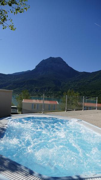 CAMPING LE NAUTIC  - Jacuzzi 