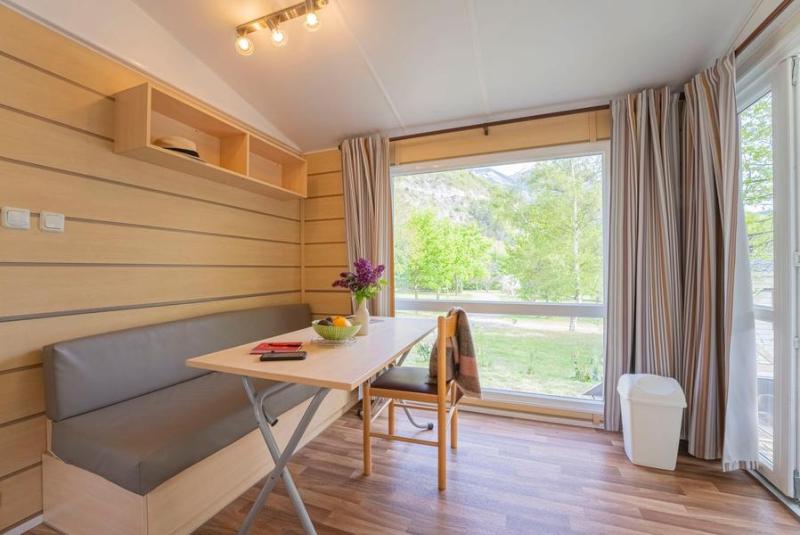 MOBIL-HOME CAMPING NEW RABIOUX - SALON 