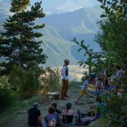demoiselles coiffées de Théus contes et spectacle 