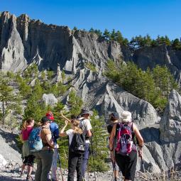 Randonnée guidée risque naturels autour du torrent de Trente pas à Rousset Serre Ponçon. 