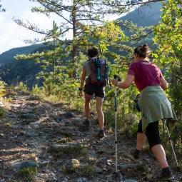 Randonnée guidée risque naturels autour du torrent de Trente pas à Rousset Serre Ponçon. 