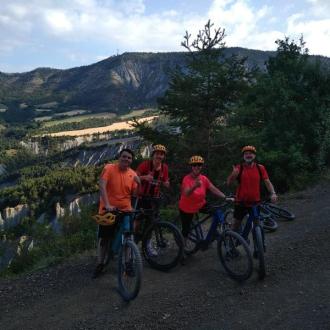 Randonnée famille - Mountain Evasion ROUSSET-SERRE-PONCON - Randonnée famille - Mountain Evasion ROUSSET-SERRE-PONCON