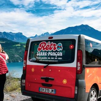 Rendez-vous de l'été : Visite décalée en van rétro._Rousset-Serre-Ponçon