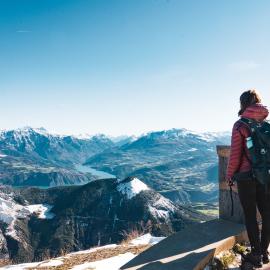 Un camp de base, 1000 horizons
