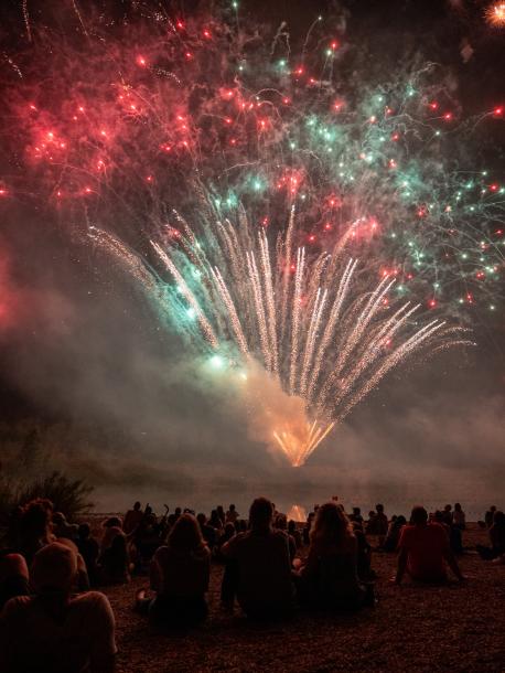 Fête des 3 lacs animations gratuites, show visuel et pyrotechnique au bord de l'eau. 