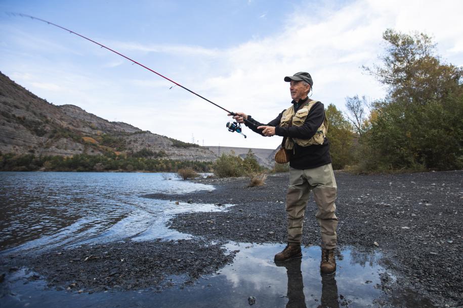 Pêche lac de compensation d'espinasses