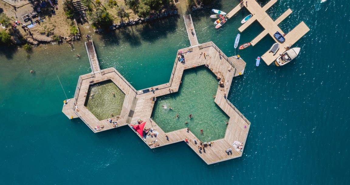 piscines flottantes et naturelles au lac de Serre Ponçon 